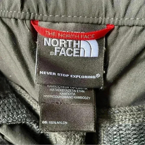 The North Face Men’s Convertible Cargo Trail Pants Dark Gray M Zip-Off to Shorts - Picture 8 of 11